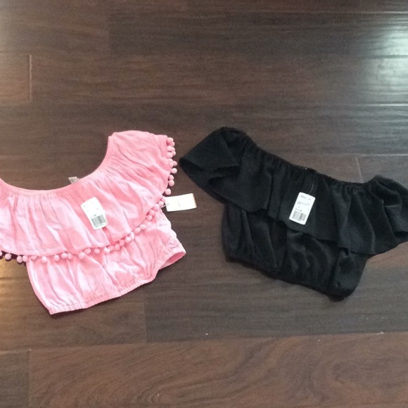 Two Forever 21 Woman’s Off The Shoulder Crop Tops - Picture 3 of 7